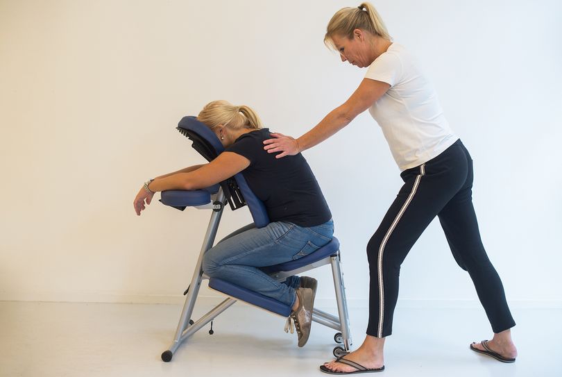 behaardekutjes lingam massage breda behaardekutjes lingam massage breda
